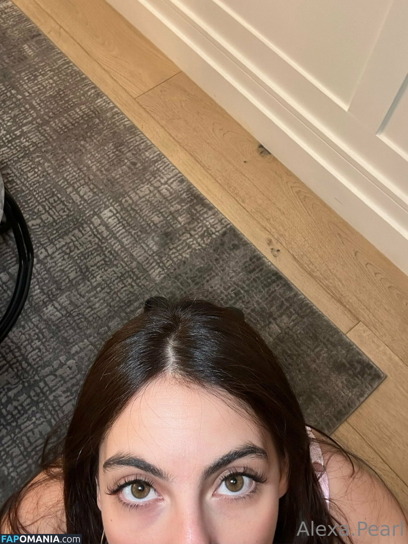 alexapearl / alexasxlife Meztelen OnlyFans  Kikerült fotó #9