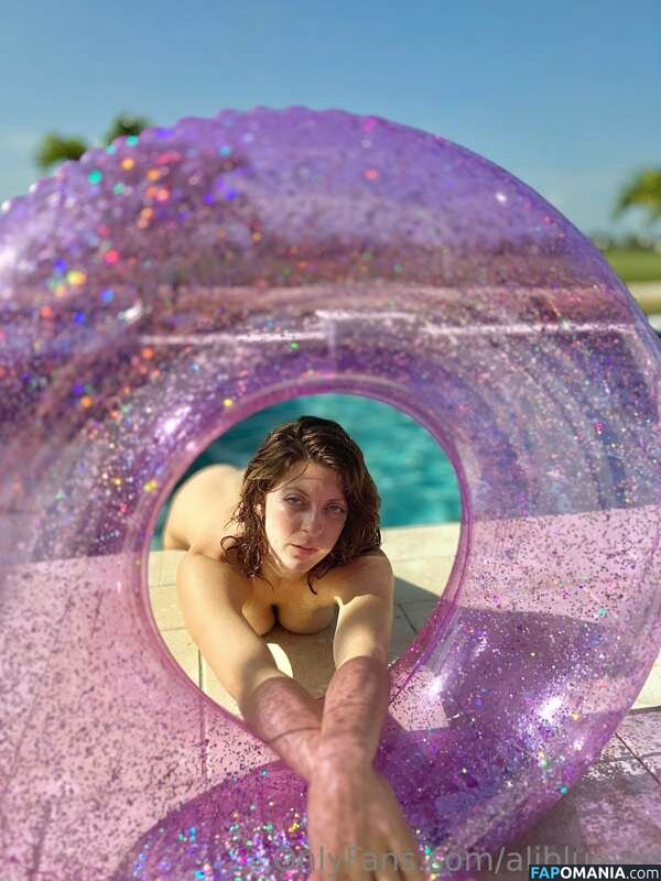 Polly Pocket / aliblue222 / nexttoblue / tinythicums Meztelen OnlyFans  Kikerült fotó #5