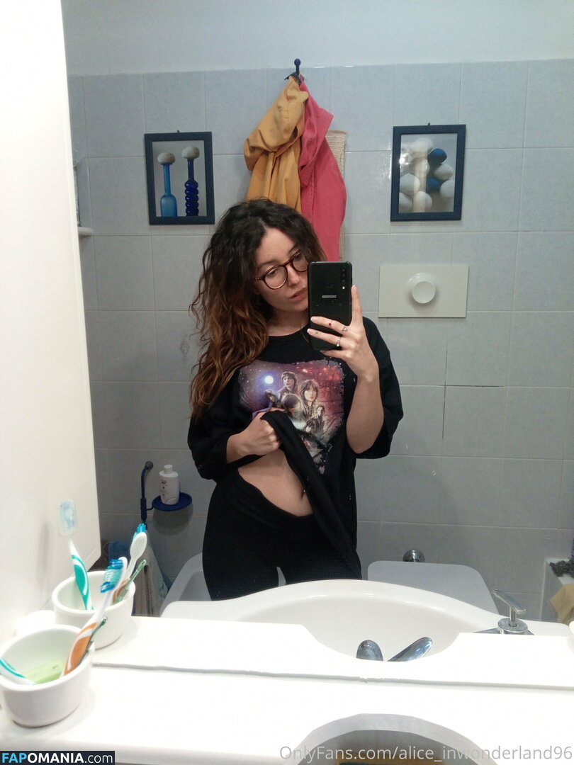 alice_inwonderland96 / aliceinwonderland_96 Meztelen OnlyFans  Kikerült fotó #29
