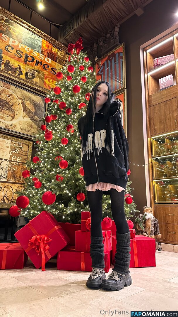 alice_mul / l_amulette Meztelen OnlyFans  Kikerült fotó #11