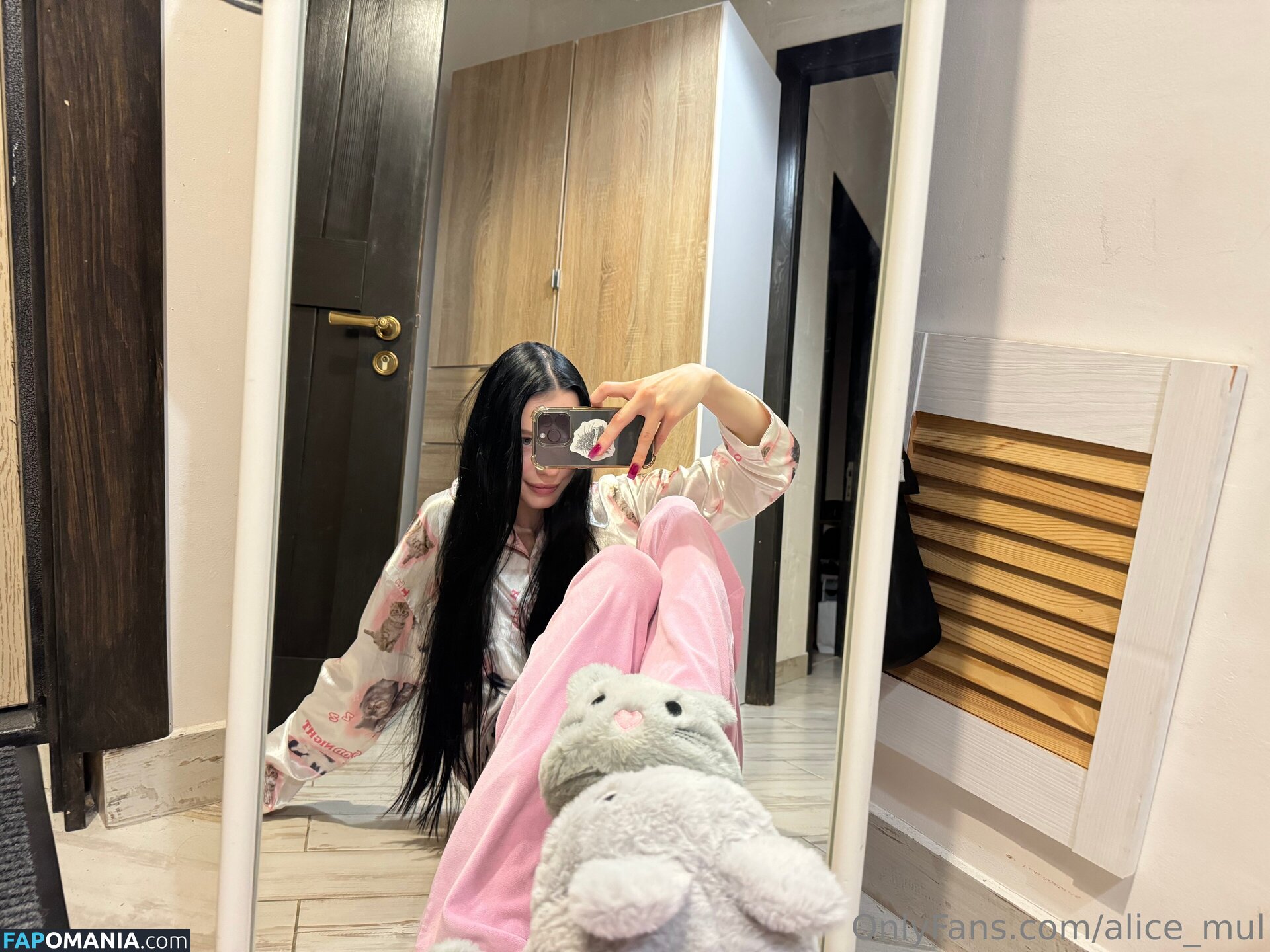 alice_mul / l_amulette Meztelen OnlyFans  Kikerült fotó #22