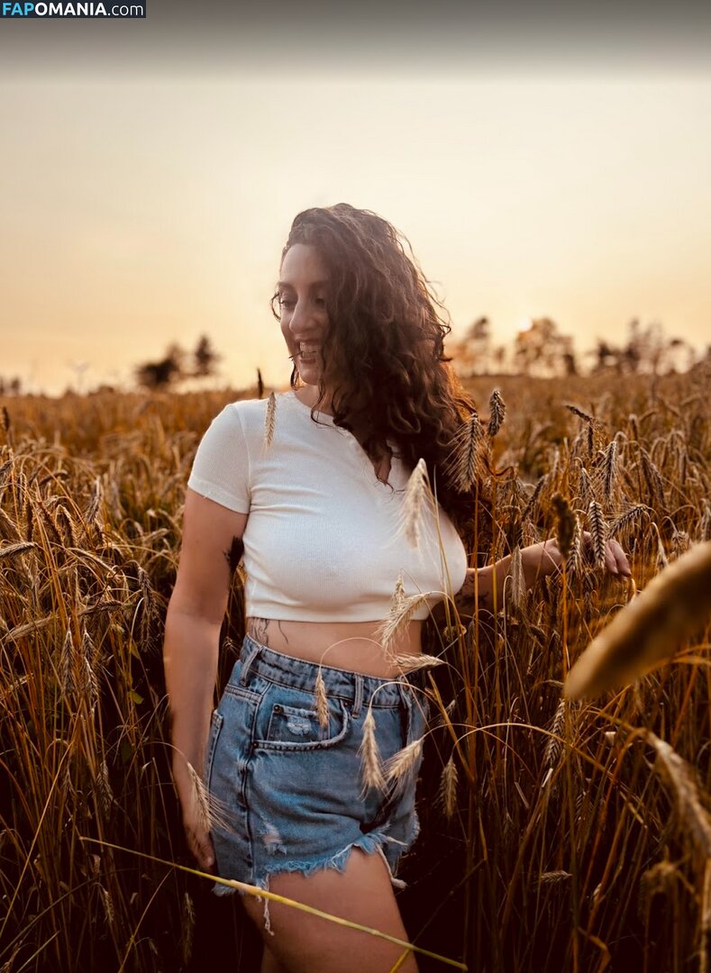 aliimp_mixed_media / aliimperiale Meztelen OnlyFans  Kikerült fotó #1