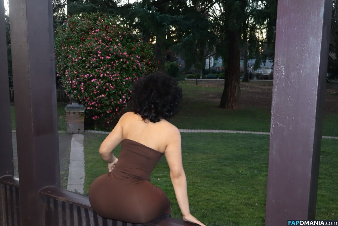 aliiyarose / aliyah1819 / rosebaby1819 Meztelen OnlyFans  Kikerült fotó #2