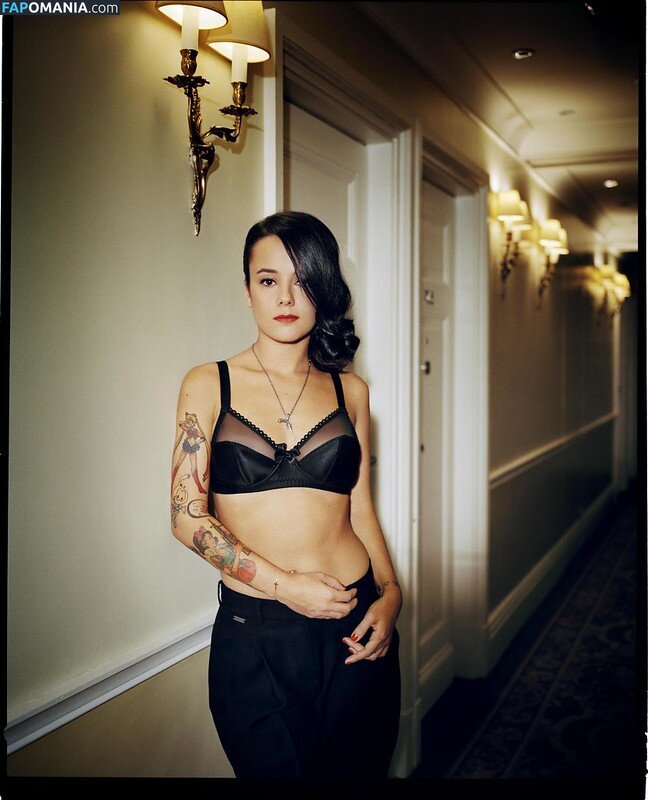 Alizee / alizeeofficiel / alizeesanzeth Meztelen OnlyFans  Kikerült fotó #18