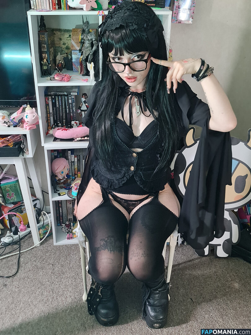+:｡.ruby ʚ ♡ ɞ ⋆ ✧.｡ / allmyheartbear / myarykerx / usakumyawhore / usakyumawhore Meztelen OnlyFans  Kikerült fotó #4