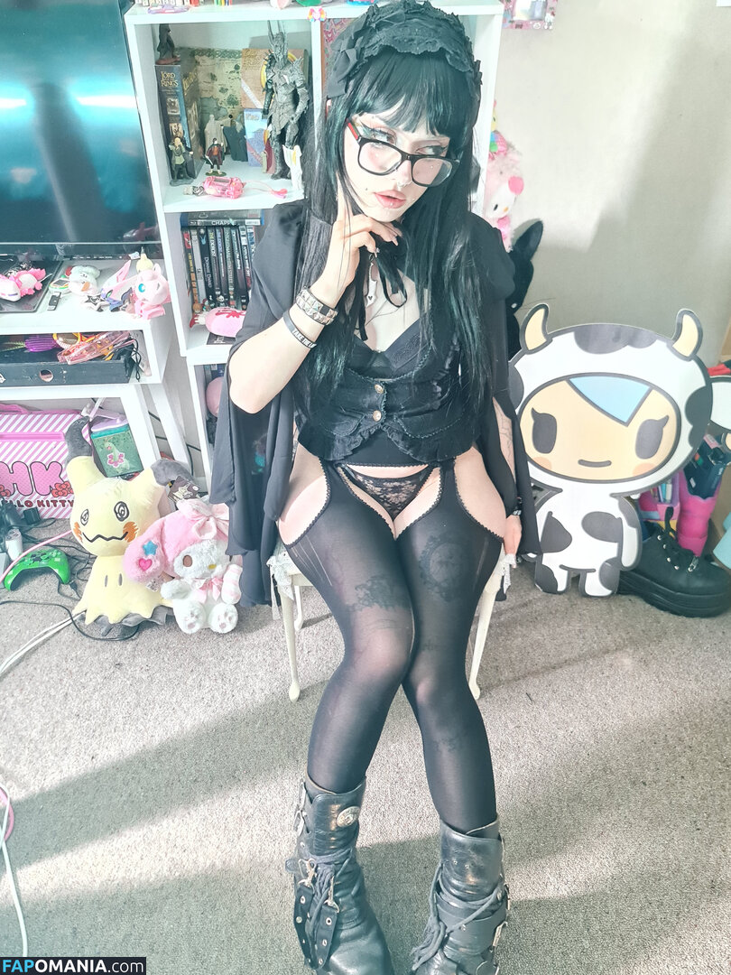+:｡.ruby ʚ ♡ ɞ ⋆ ✧.｡ / allmyheartbear / myarykerx / usakumyawhore / usakyumawhore Meztelen OnlyFans  Kikerült fotó #9