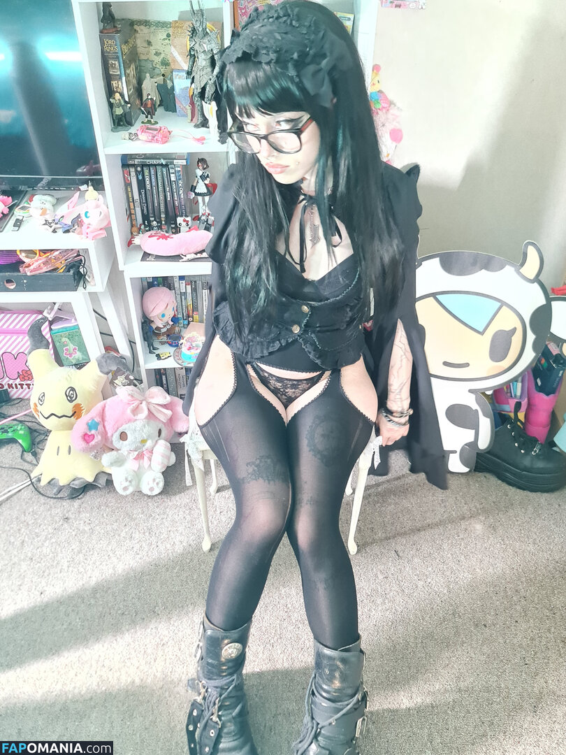 +:｡.ruby ʚ ♡ ɞ ⋆ ✧.｡ / allmyheartbear / myarykerx / usakumyawhore / usakyumawhore Meztelen OnlyFans  Kikerült fotó #11