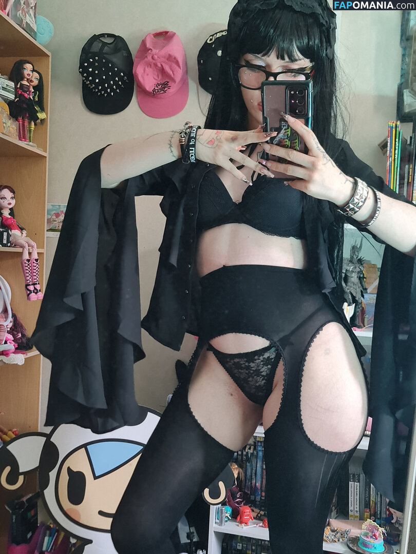 +:｡.ruby ʚ ♡ ɞ ⋆ ✧.｡ / allmyheartbear / myarykerx / usakumyawhore / usakyumawhore Meztelen OnlyFans  Kikerült fotó #16