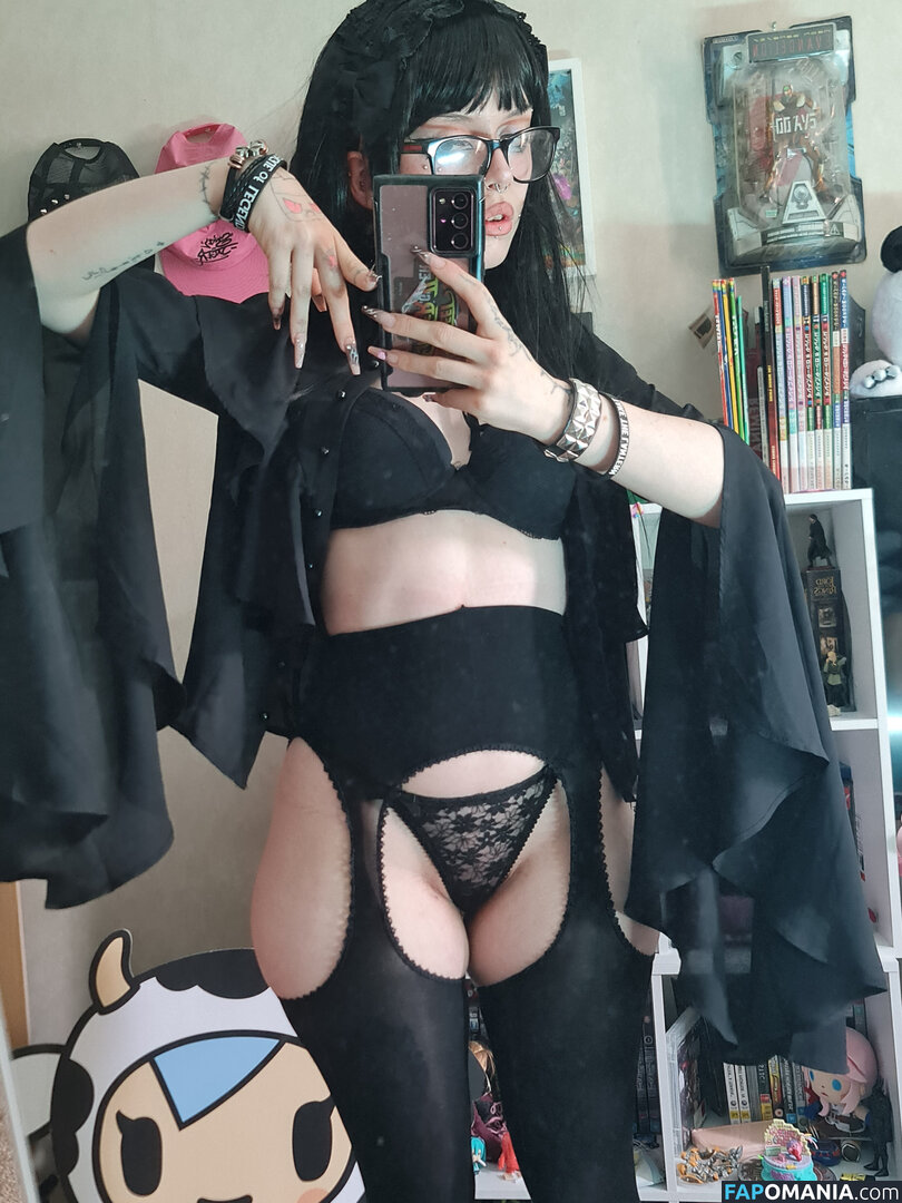 +:｡.ruby ʚ ♡ ɞ ⋆ ✧.｡ / allmyheartbear / myarykerx / usakumyawhore / usakyumawhore Meztelen OnlyFans  Kikerült fotó #20