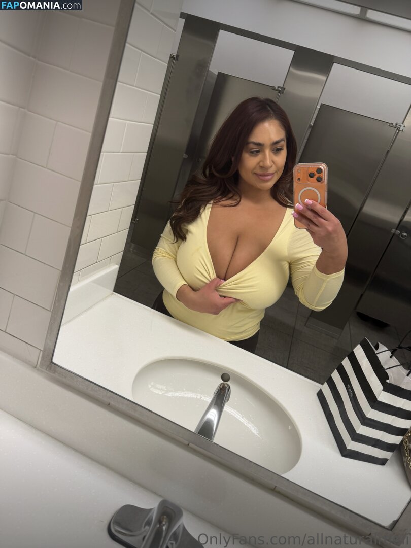 Allnaturalmelival24 / Rasta_rn2 Meztelen OnlyFans  Kikerült fotó #7
