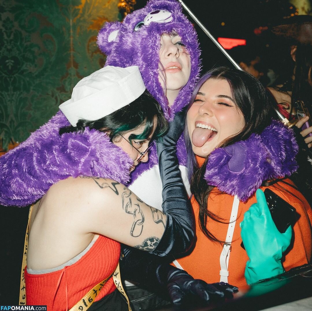 Alluux / alluux_ / alluux_official / amouranth Meztelen OnlyFans  Kikerült fotó #40