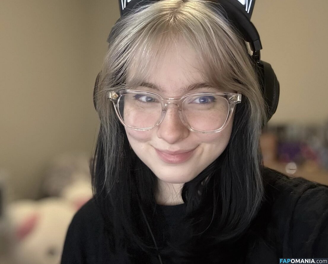 Alysa Liu / AlysaLiu / alysaxliu / https: Meztelen OnlyFans  Kikerült fotó #5