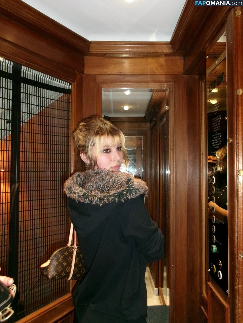 Alysa Liu / AlysaLiu / alysaxliu / https: Meztelen OnlyFans  Kikerült fotó #10