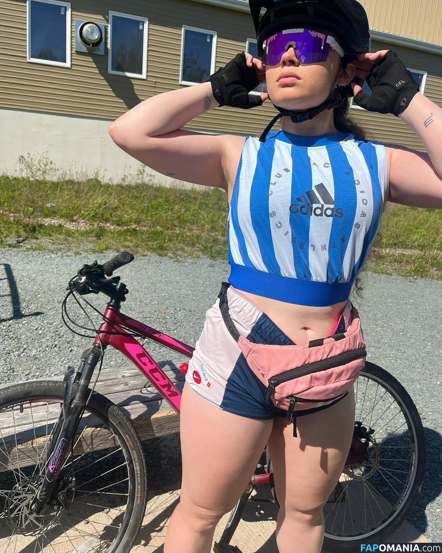Alyssa Cleversey / lyss.fits Meztelen OnlyFans  Kikerült fotó #2