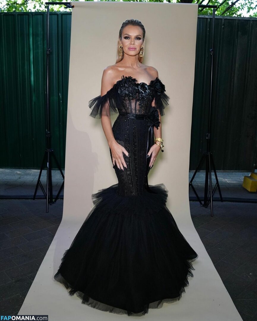 Amanda Holden / noholdenback Meztelen OnlyFans  Kikerült fotó #622