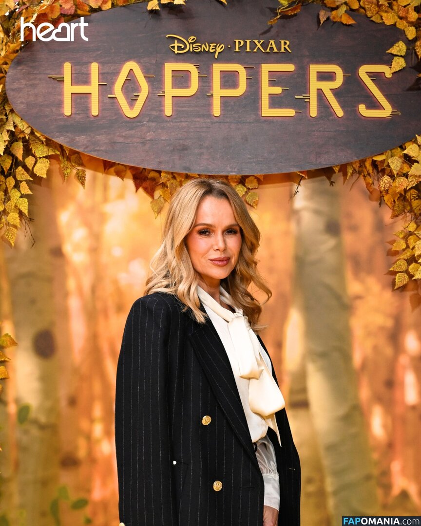 Amanda Holden / noholdenback Meztelen OnlyFans  Kikerült fotó #1907