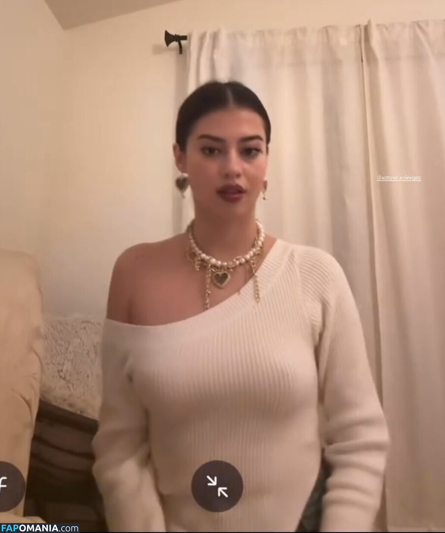 Amber Midthunder / ambermidthunder Meztelen OnlyFans  Kikerült fotó #1