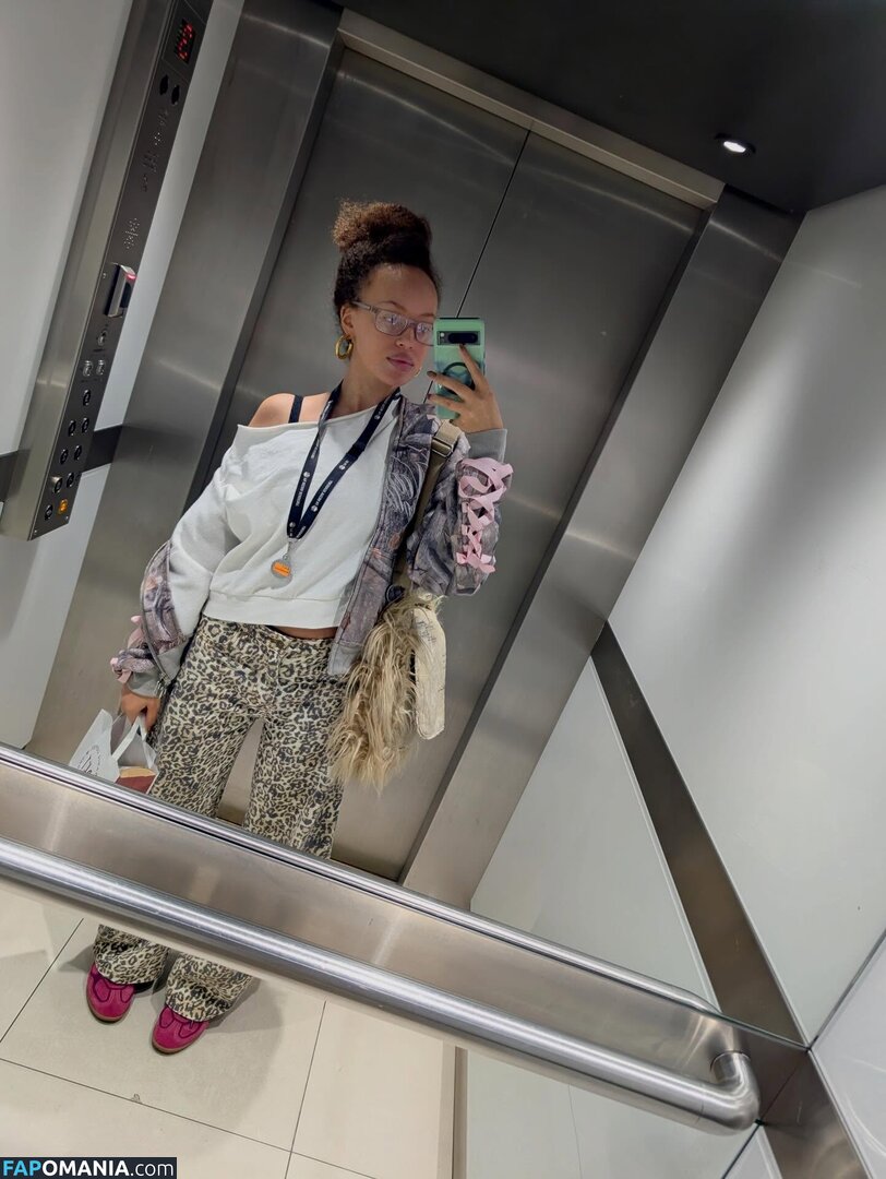 AmyMoretsele Meztelen OnlyFans  Kikerült fotó #4