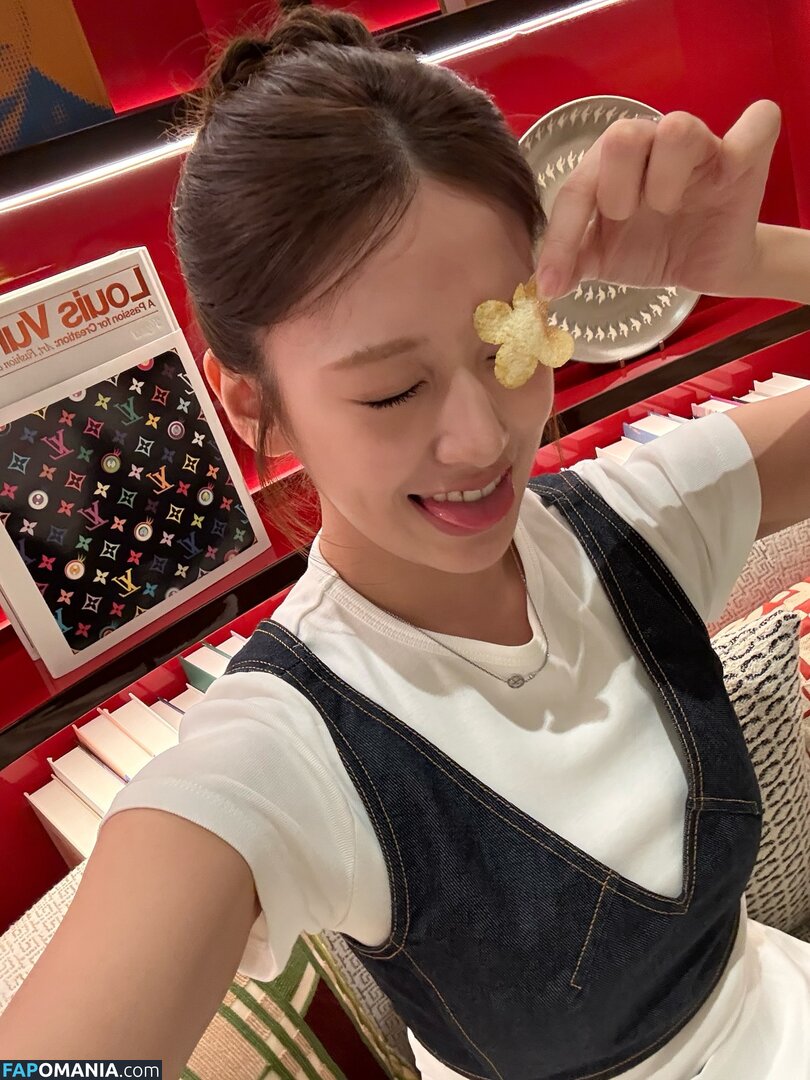 An IVE / An Yujin 안유진 | / _yujin_an Meztelen OnlyFans  Kikerült fotó #5