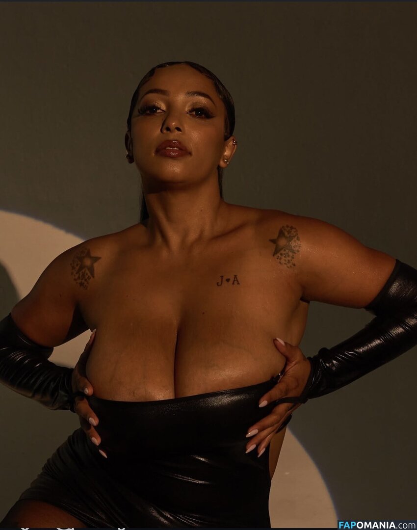 AnahiRyan1 / Anahi_Ryan / anahi_ryan1 / https: Meztelen OnlyFans  Kikerült fotó #2