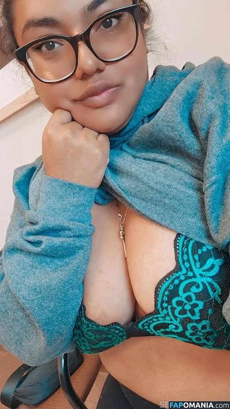 Anangel3534 / anangel35342 Meztelen OnlyFans  Kikerült fotó #1