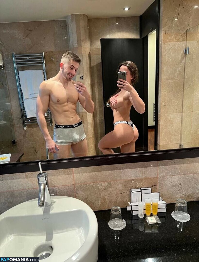 Andrea Rojo RedMil / andreaarojo_ / redmil Meztelen OnlyFans  Kikerült fotó #10