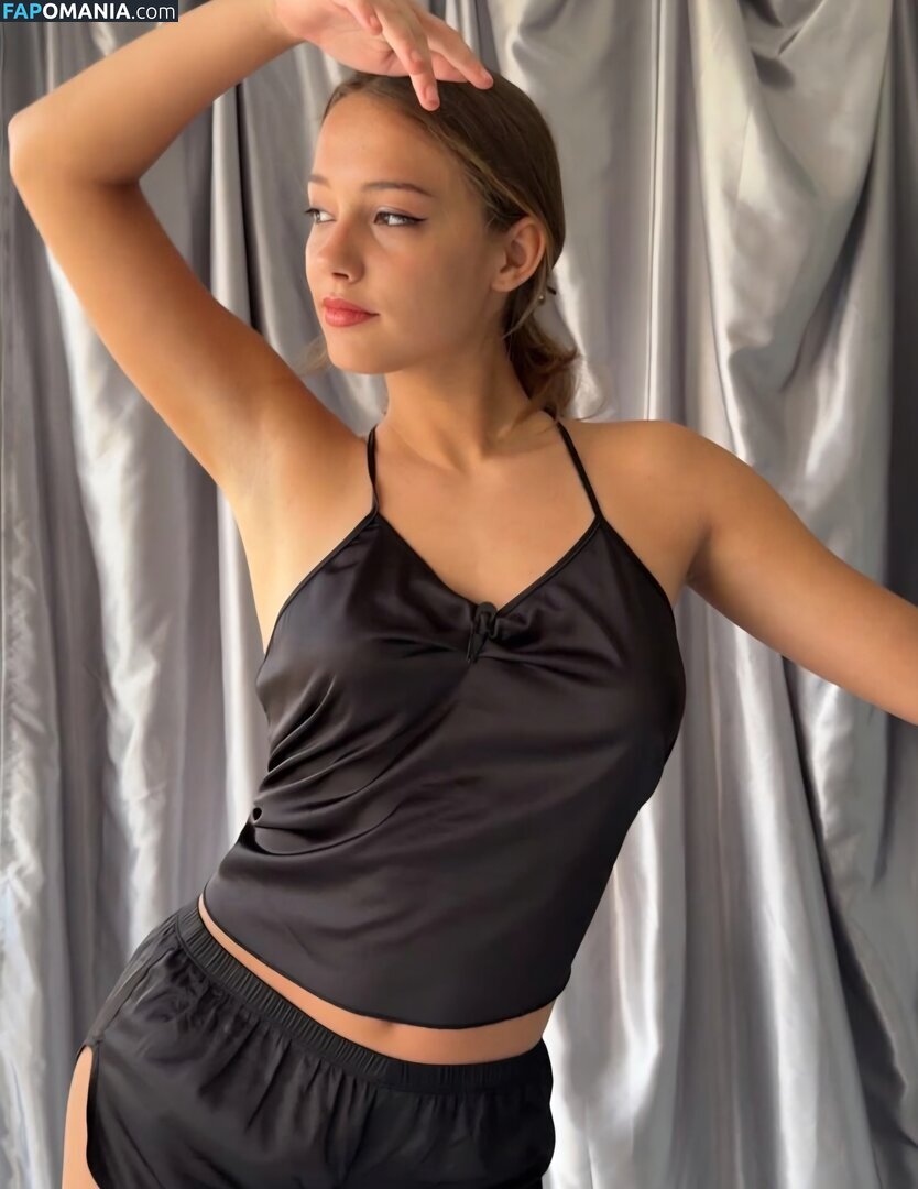 Anfisaria Riazhkina / Odd-Crab8566 / anfisaria Meztelen OnlyFans  Kikerült fotó #8