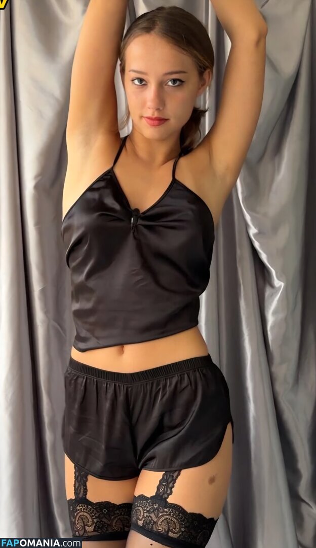 Anfisaria Riazhkina / Odd-Crab8566 / anfisaria Meztelen OnlyFans  Kikerült fotó #9