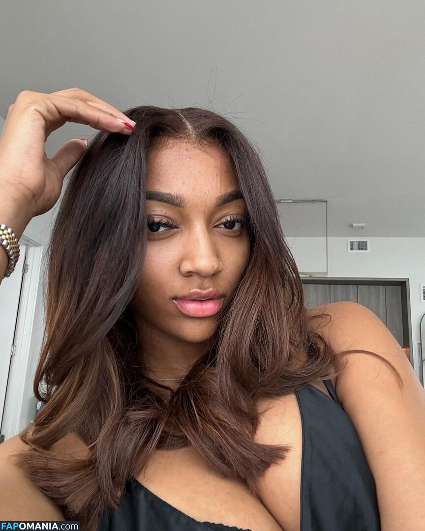 Angel Reese / Reese10Angel / angelreese10 / angelreesecenter Meztelen OnlyFans  Kikerült fotó #17