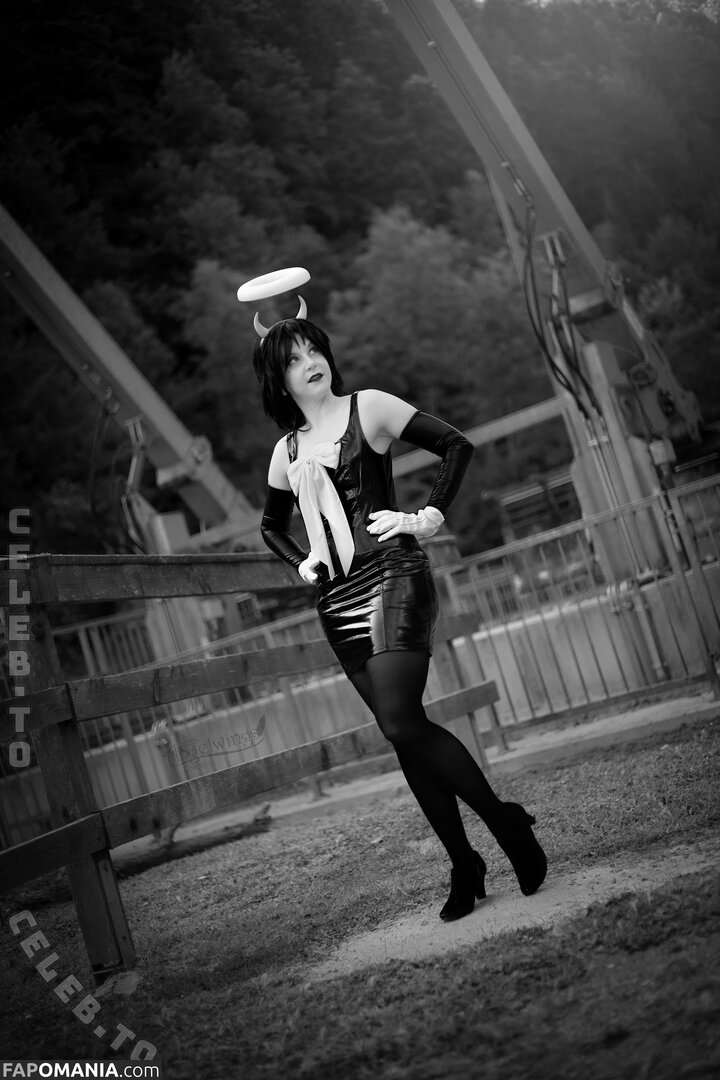 Angelwings_Cos Meztelen OnlyFans  Kikerült fotó #4
