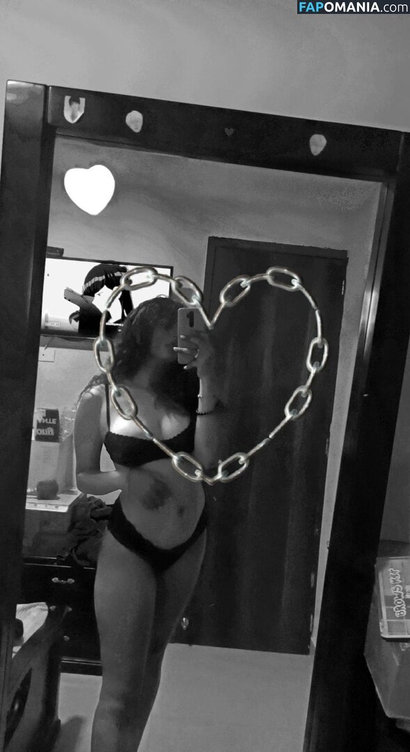 Angiela Zapata Leal / talktomellea Meztelen OnlyFans  Kikerült fotó #11