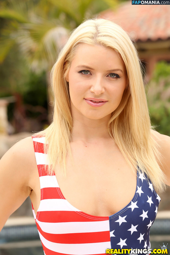 Anikka Albrite / alotofbritebooty / anikkaalbrite Meztelen OnlyFans  Kikerült fotó #4