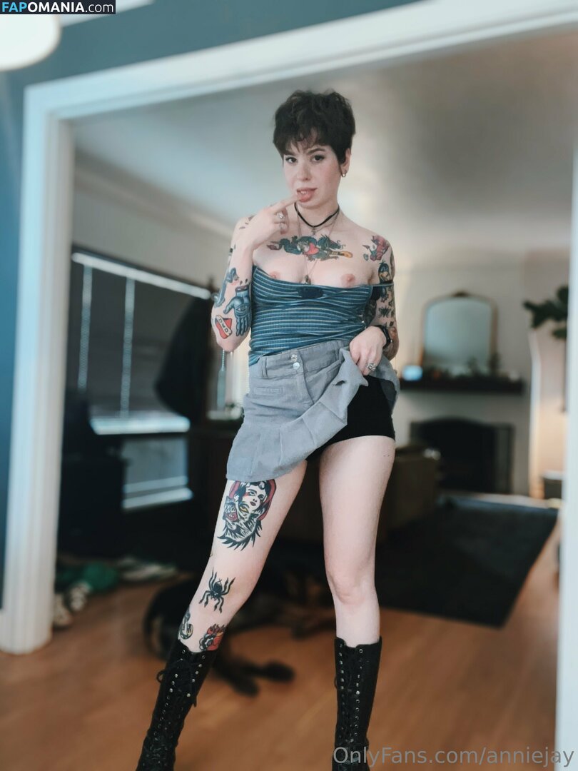 Anisa Jomha / AnisaJomha / AnisaTheGreasy / Annie Jay / anniejay Meztelen OnlyFans  Kikerült fotó #214
