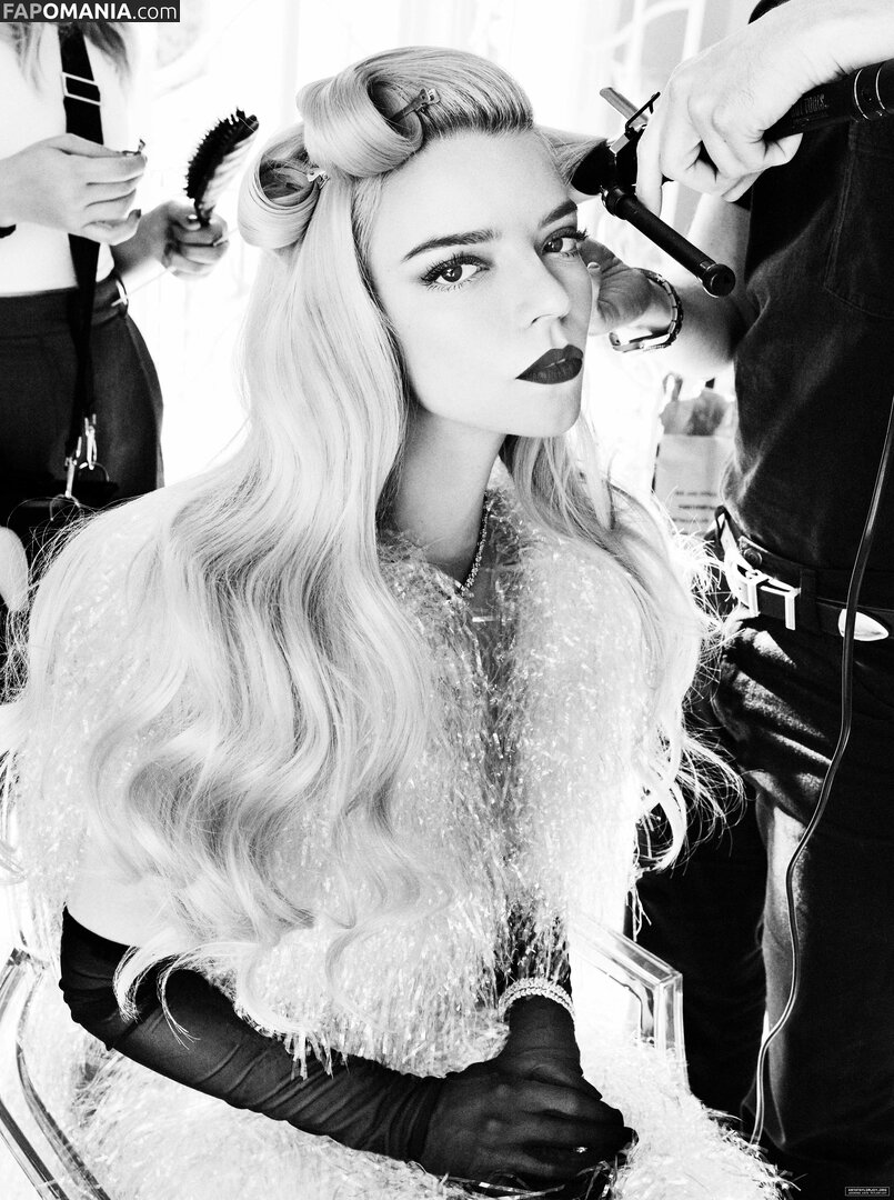 Anya Taylor-Joy / anyataylorjoy / taylorjoyvip Meztelen OnlyFans  Kikerült fotó #2130
