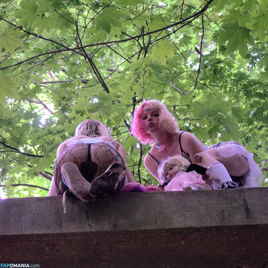 anya401 / anyaadev Meztelen OnlyFans  Kikerült fotó #7