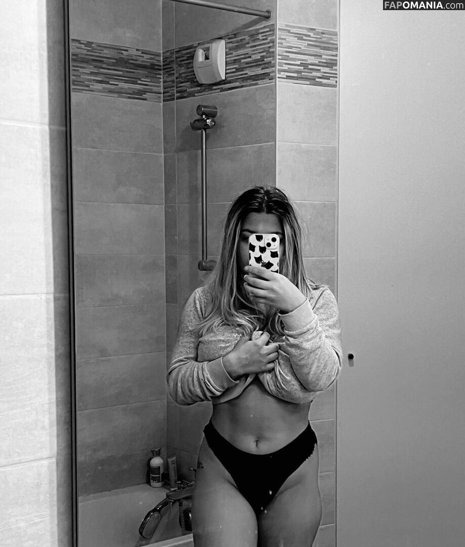 Apoline Perret / apolineprrt / shaniaperrett Meztelen OnlyFans  Kikerült fotó #2