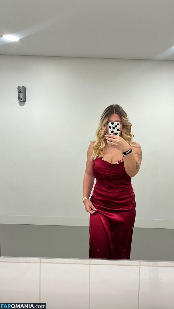 Apoline Perret / apolineprrt / shaniaperrett Meztelen OnlyFans  Kikerült fotó #4