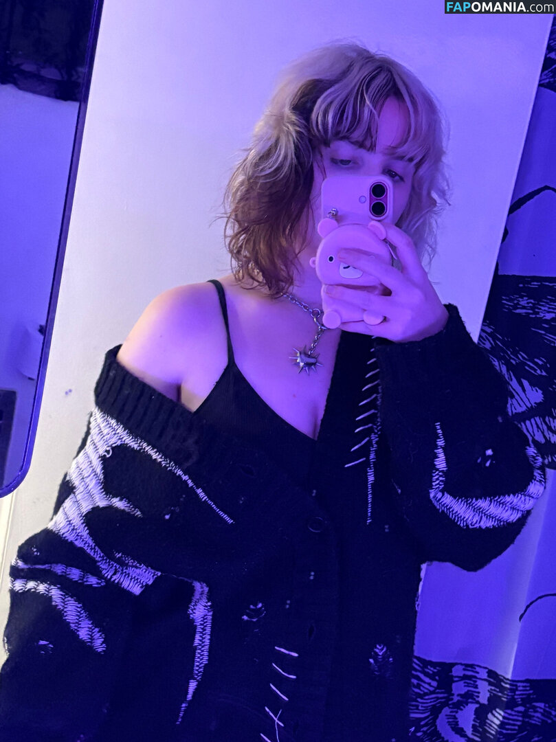 Aretteepls - Nym / aretteepls Meztelen OnlyFans  Kikerült fotó #1