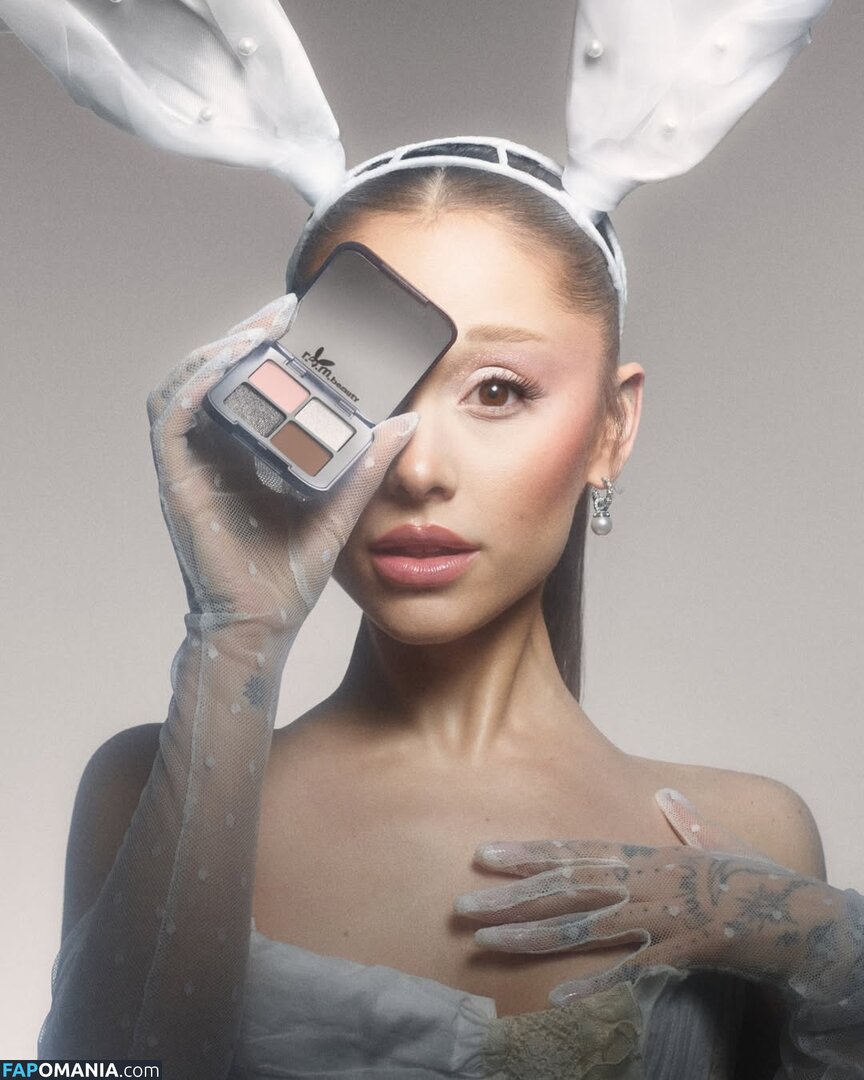 Ariana Grande / arianagrande Meztelen OnlyFans  Kikerült fotó #6
