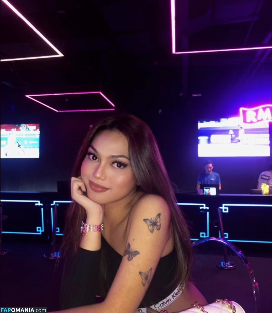 Ariana Tashne / ariana / arianatashnee Meztelen OnlyFans  Kikerült fotó #3