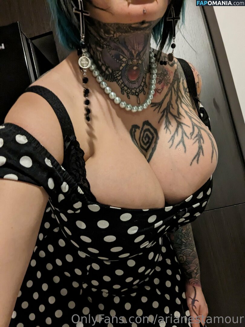 Ariane Saint Amour / ariane_st.amour / arianestamour Meztelen OnlyFans  Kikerült fotó #4