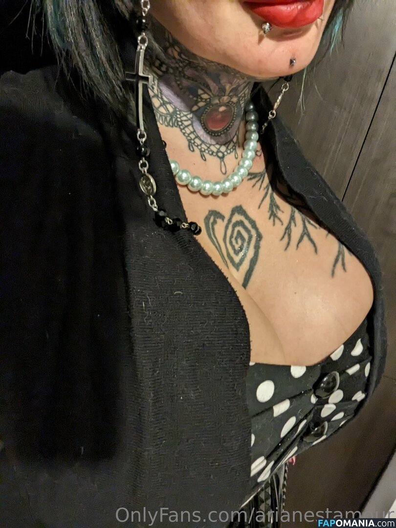 Ariane Saint Amour / ariane_st.amour / arianestamour Meztelen OnlyFans  Kikerült fotó #7