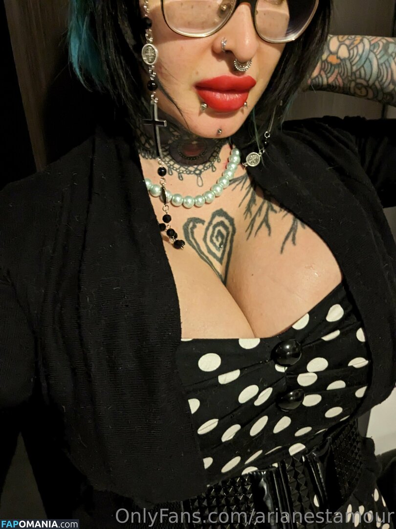 Ariane Saint Amour / ariane_st.amour / arianestamour Meztelen OnlyFans  Kikerült fotó #11