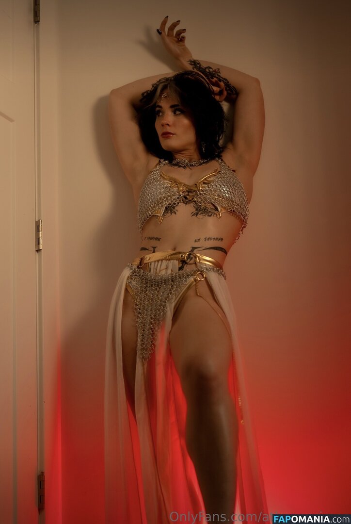 Athena Grimes / athena.cos / pinkemilki Meztelen OnlyFans  Kikerült fotó #11