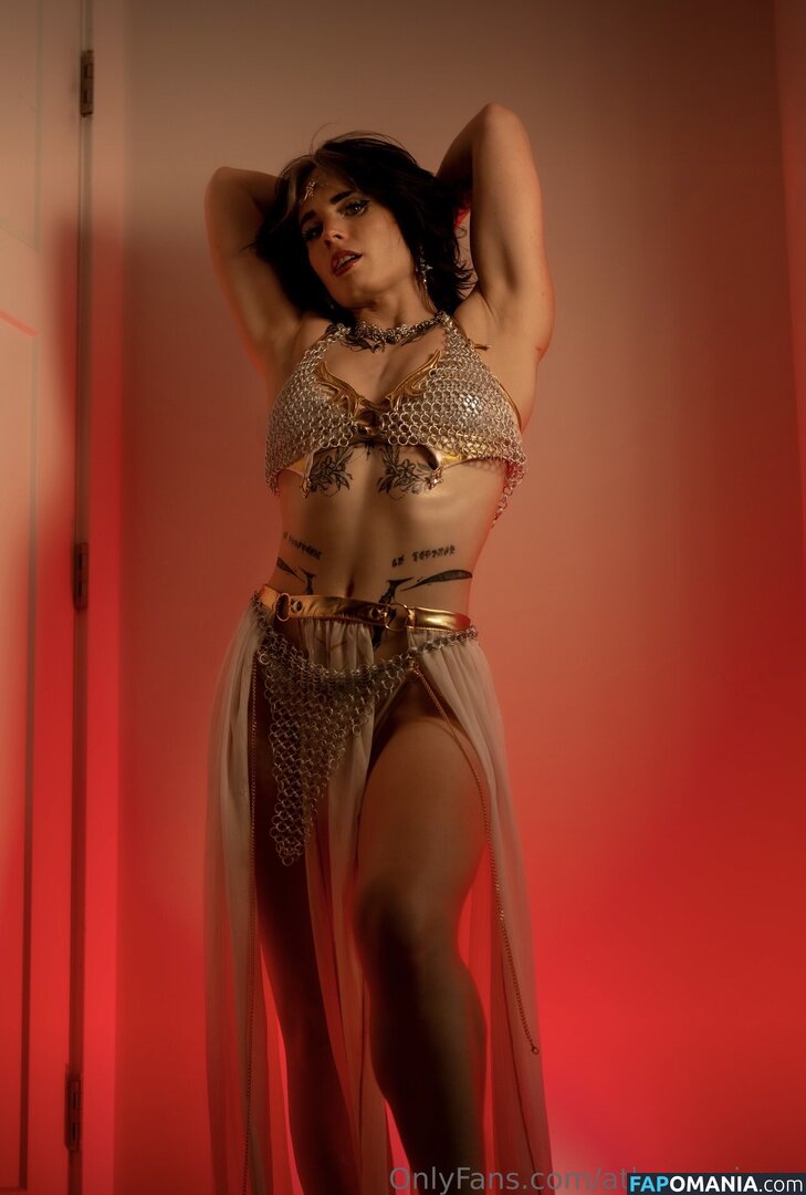 Athena Grimes / athena.cos / pinkemilki Meztelen OnlyFans  Kikerült fotó #16