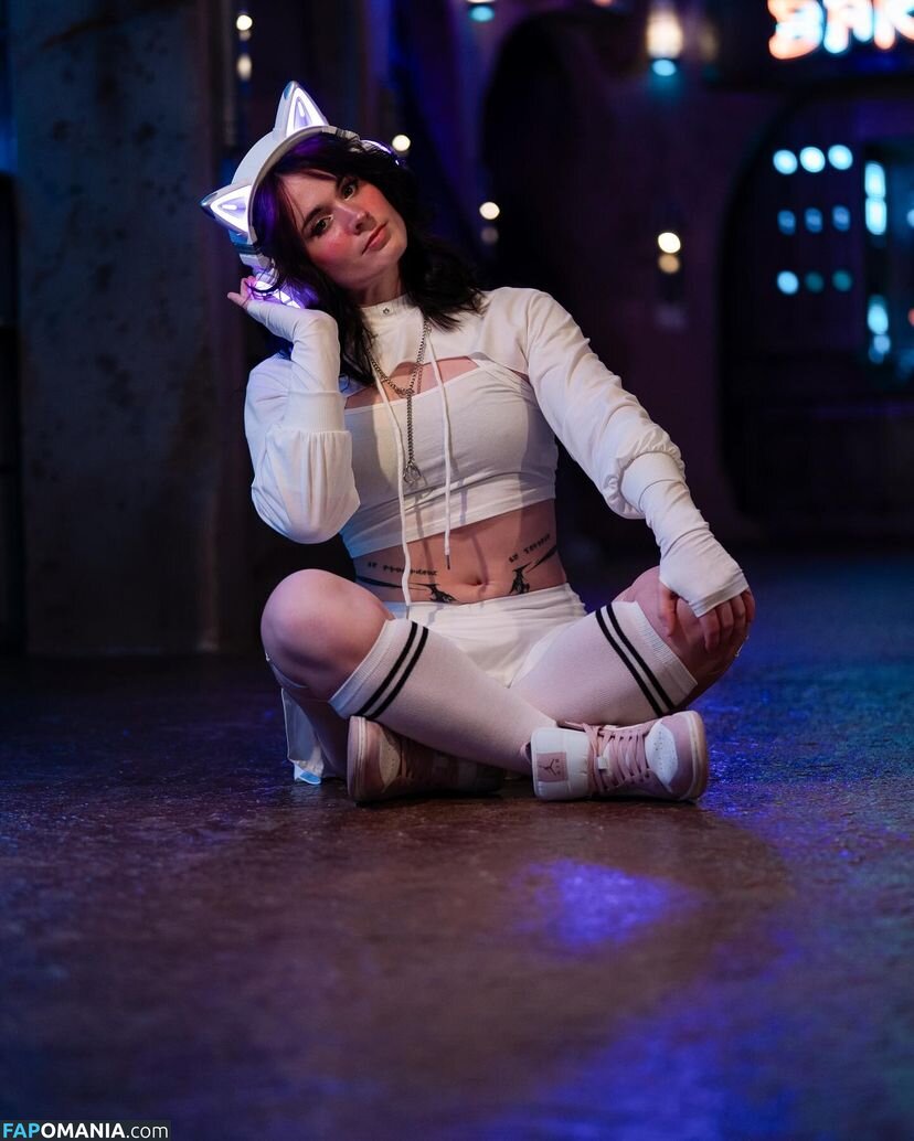 Athena Grimes / athena.cos / pinkemilki Meztelen OnlyFans  Kikerült fotó #43