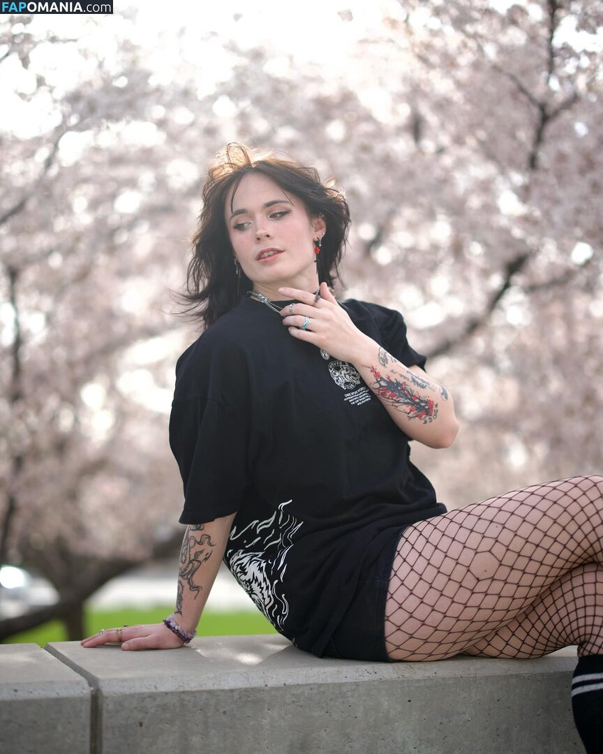 Athena Grimes / athena.grimes_ / athena__grimes / athena_grimes / athenagrimes Meztelen OnlyFans  Kikerült fotó #8