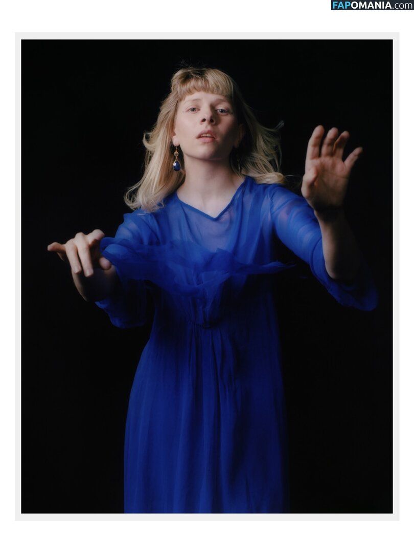 Aurora Aksnes / auroramusic / singer Meztelen OnlyFans  Kikerült fotó #261