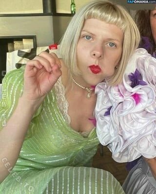 Aurora Aksnes / auroramusic / singer Meztelen OnlyFans  Kikerült fotó #267