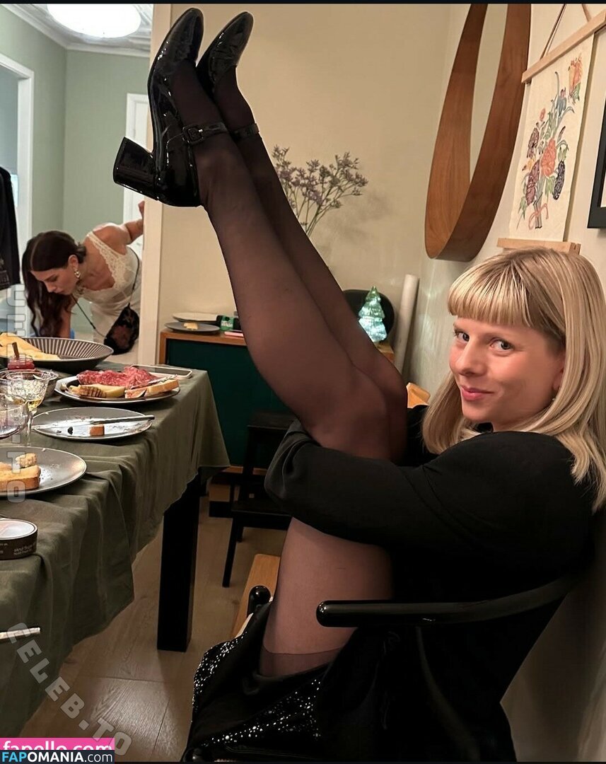 Aurora Aksnes / auroramusic / singer Meztelen OnlyFans  Kikerült fotó #271